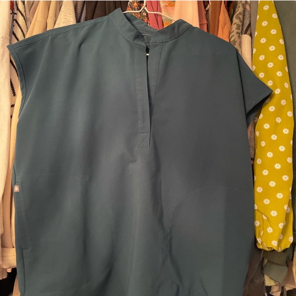 Figs Caribbean blue oversized top